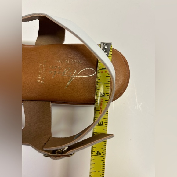 ANGELA AZZI Made in Italy White Strappy Leather Sandals!‎ Women’s Size 8 - Picture 8 of 14